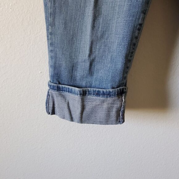 Levi's 515 Capri Jeans Womens 6 Blue Medium Wash Denim Stretch Flap Pockets - Picture 6 of 10